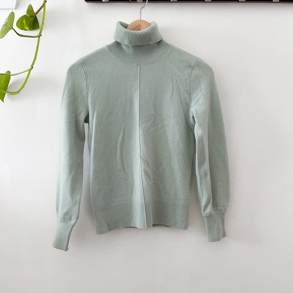 Club Monaco cashmere sweater ✨ - Picture 1 of 4